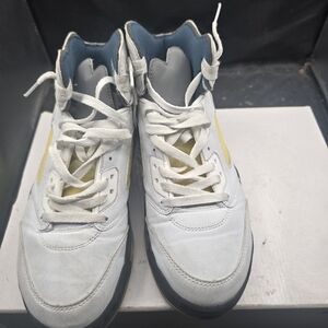 Jordan Athletic Shoes White and Yellow